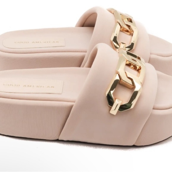 Good American slides with gold chain NIB - Picture 2 of 4